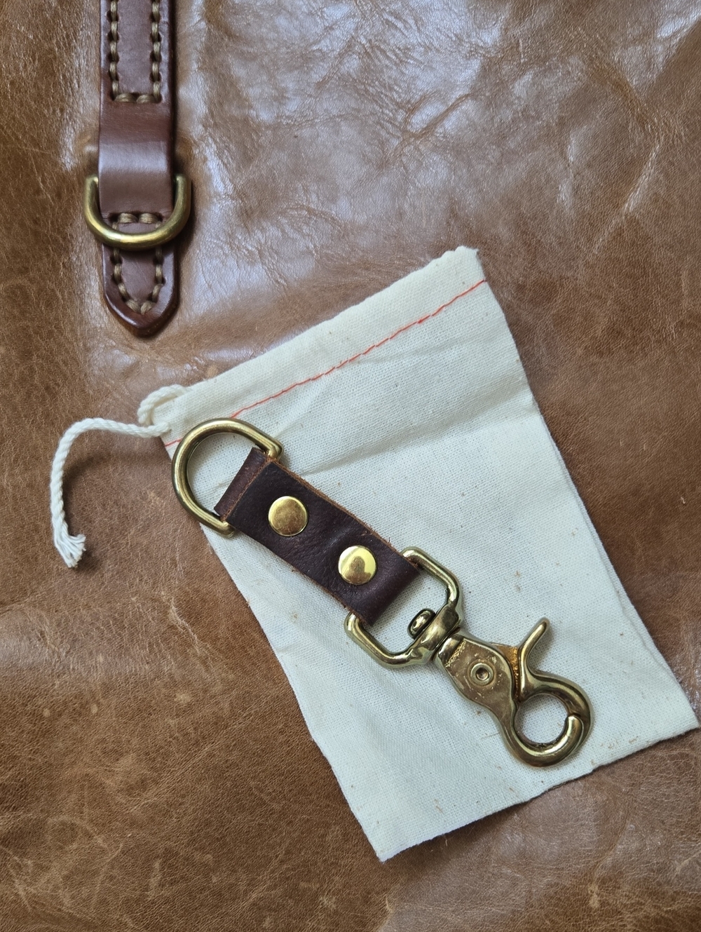 Fount Bellfield Tote - Picture 9 of 15
